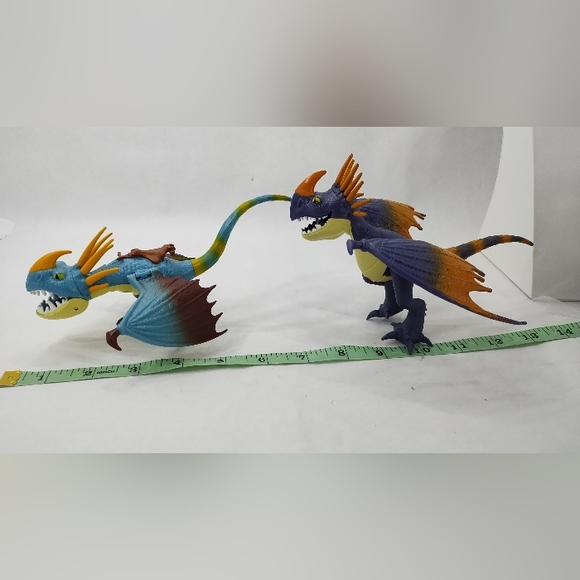 Two How to Train Your Dragon Hidden World Purple and Blue Deadly Nadder Dragons - Picture 5 of 9